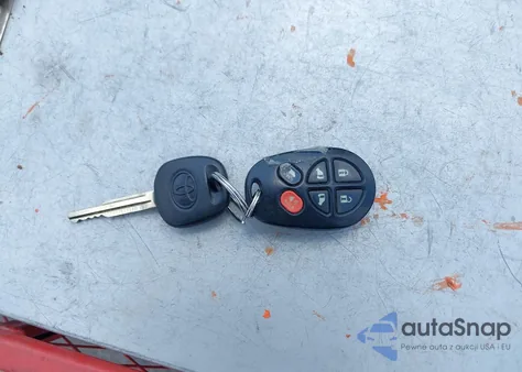 2008 Toyota Sienna Xle z USA, uszkodzony, nr VIN 5TDZK22C28S115129